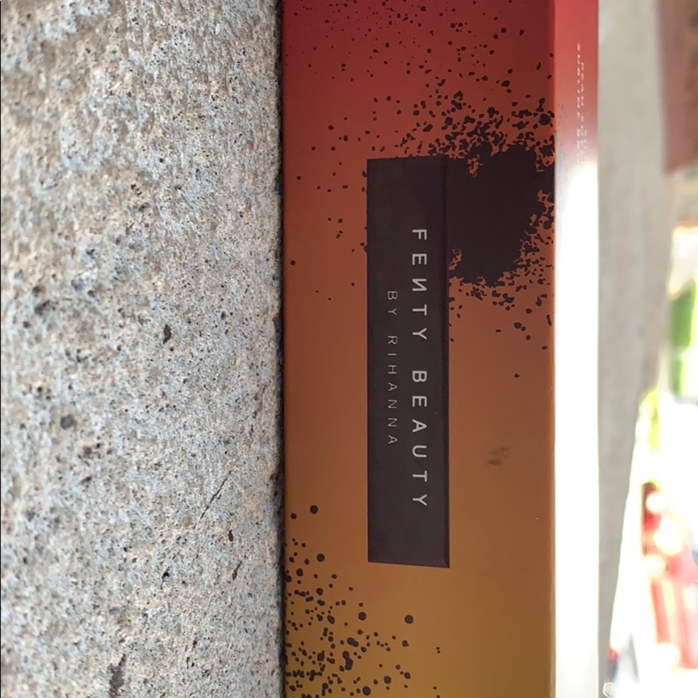 Fenty body lava
